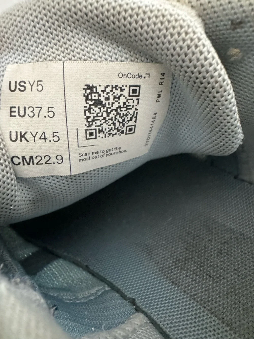 On Running Cloud Sky Youth Girls Sneakers Blue Size 5